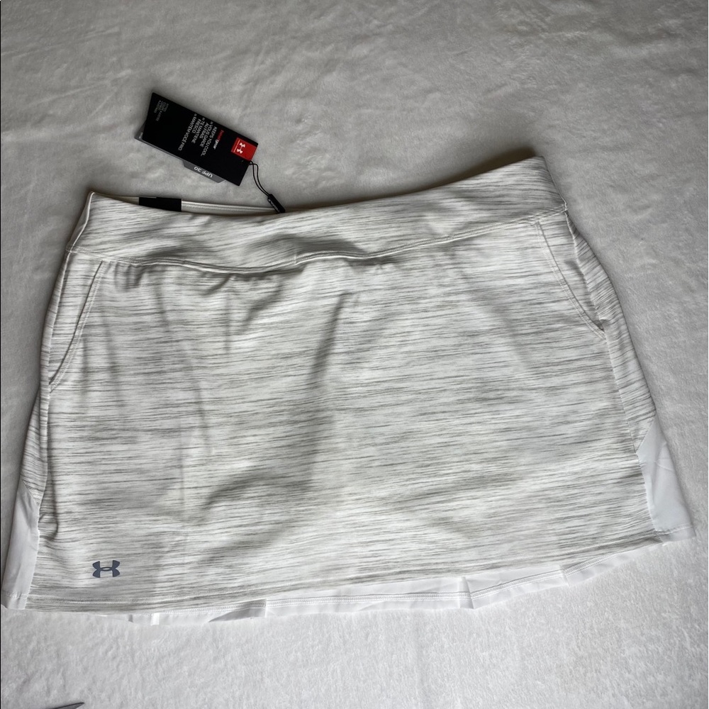 NWOT Under Armour Skort UPF 30 white gray tennis